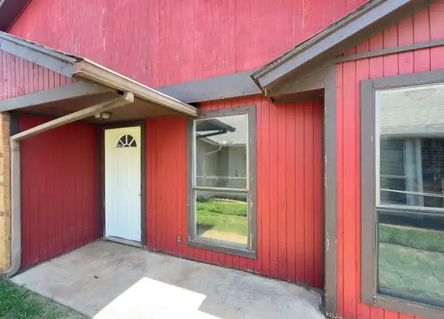 Property at 1109 Dustin Dr, Edmond, OK, 73003, 3 beds, 2 baths, [object Object]