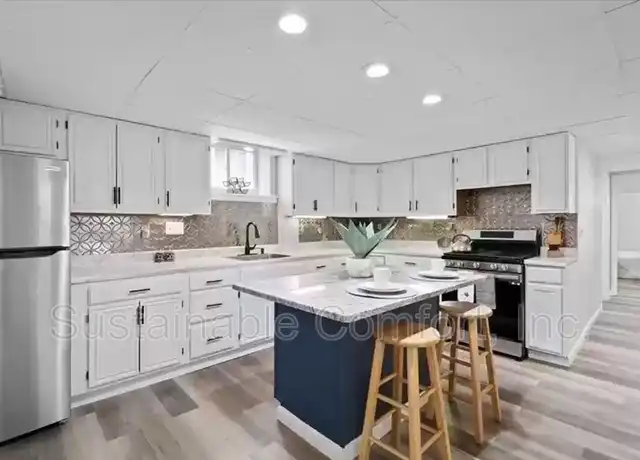 Property at 5 Locust Ave Unit 1, Worcester, MA, 01604, 1 bed, 1 bath, [object Object]