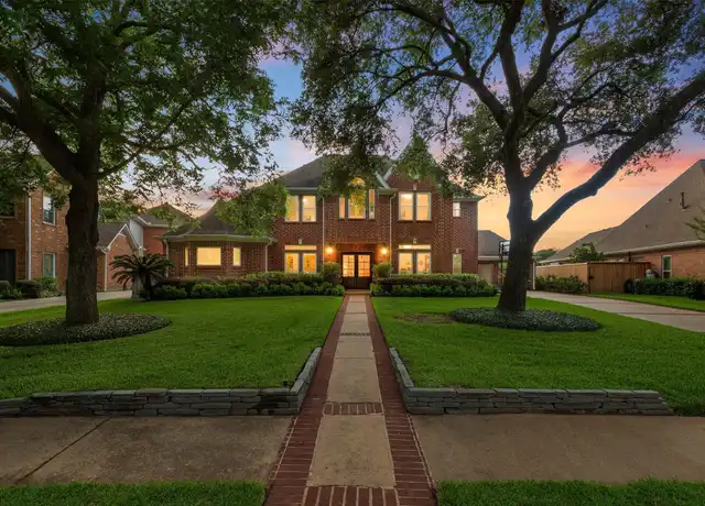 Property at 3114 W Autumn Run Cir, Sugar Land, TX, 77479, 5 beds, 3.5 baths, [object Object]