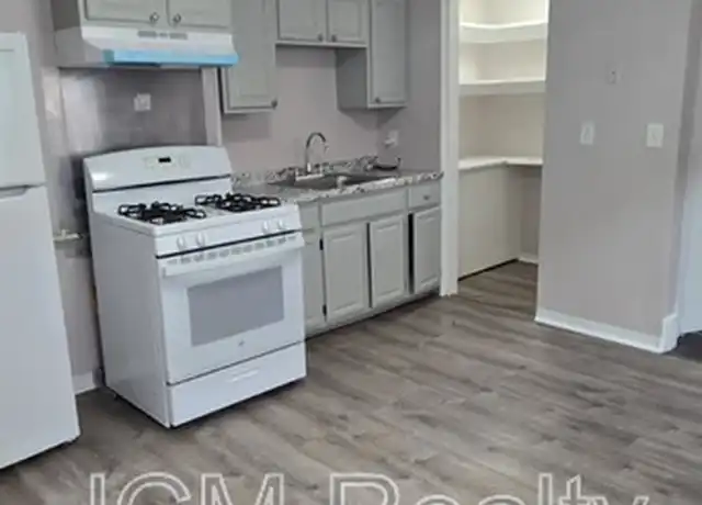 Property at 52 Blue Hill Ave Unit 2 3RD, Roxbury, MA, 02119, 2 beds, 1 bath, [object Object]