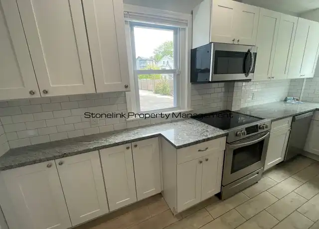 Property at 340 Smith St Unit 1, Providence, RI, 02908, 2 beds, 1 bath, [object Object]