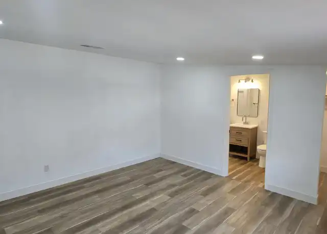 Property at 1733 Ophir Dr, Las Vegas, NV, 89106, 1 bed, 1 bath, [object Object]