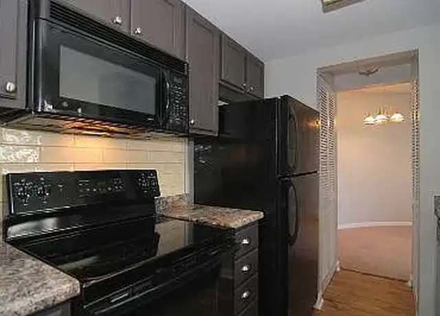 Property at Wilshire House at Union Station - 1100 Wheat St, Columbia, SC, 29201, 1-2 bed, 1 bath, [object Object]