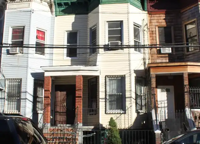 Property at 2494 Bathgate Ave, Bronx, NY, 10458, 4 beds, 1 bath, [object Object]