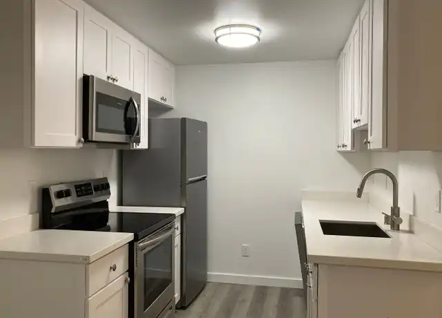 Property at 427 Summit Ave E Unit A, Seattle, WA, 98102, 0 beds, 1 bath, [object Object]