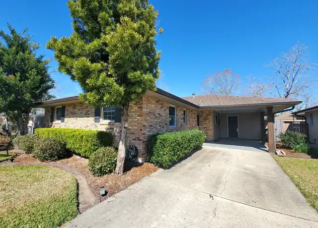 Property at 112 Stockfleth St, Belle Chasse, LA, 70037, 3 beds, 2 baths, [object Object]