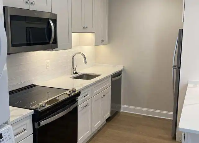 Property at 120 W 4th Ave Unit 4, Ranson, WV, 25438, 1 bed, 1 bath, [object Object]