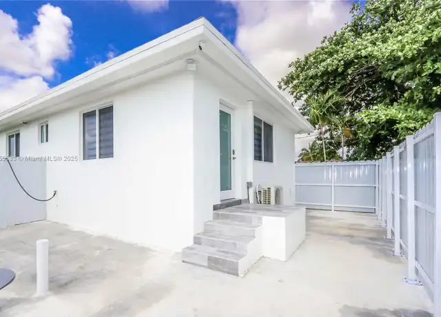 Property at 11001 SW 220th St Unit EFF, Miami, FL, 33170, 0 beds, 1 bath, [object Object]