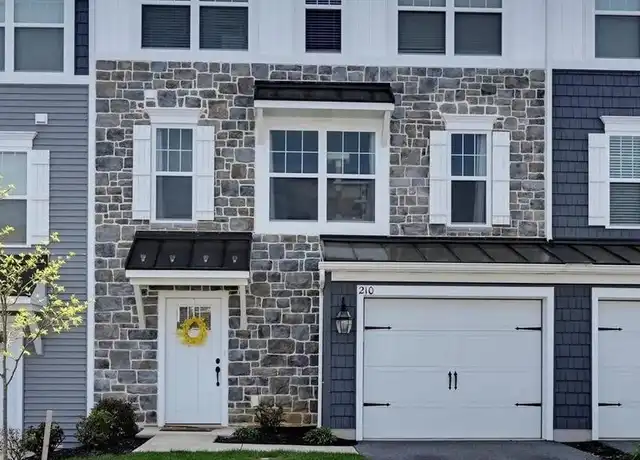 Property at 210 Highland Ct, Annville, PA, 17003, 3 beds, 3 baths, [object Object]
