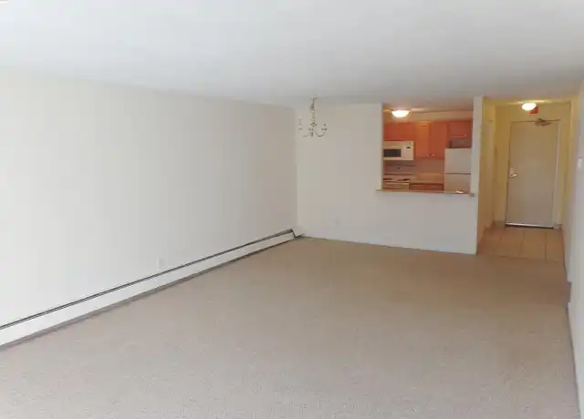 Property at 24 Whites Ave Unit 13, Watertown, MA, 02472, 1 bed, 1 bath, [object Object]