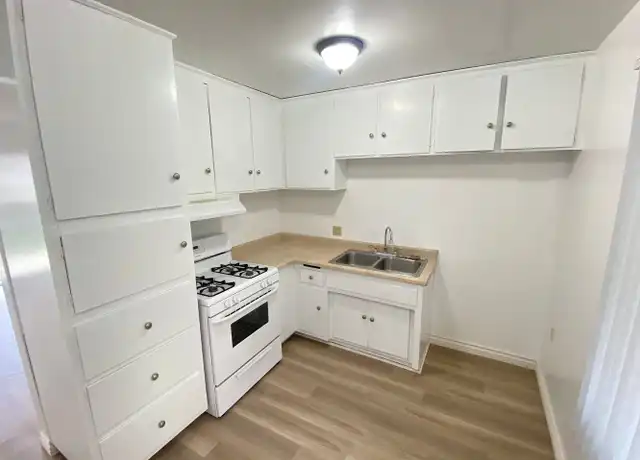 Property at 3605 Stephen M White Dr Unit 8, San Pedro, CA, 90731, 1 bed, 1 bath, [object Object]