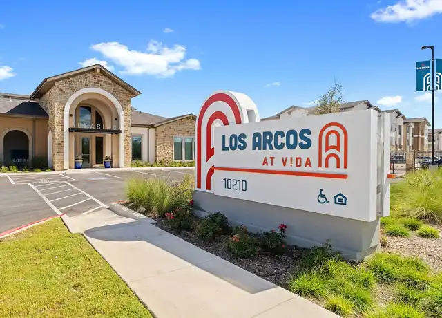 Property at Los Arcos at Vida - 10210 S Zarzamora St, San Antonio, TX, 78224, 1-2 bed, 1-2 bath, [object Object]