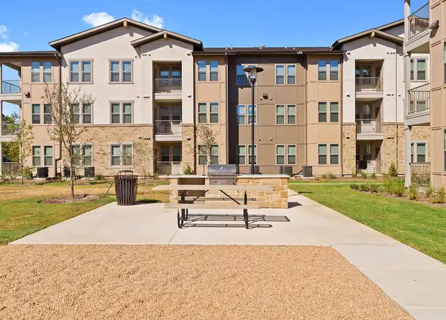 Property at Los Arcos at Vida - 10210 S Zarzamora St, San Antonio, TX, 78224, 1-4 bed, 1-2 bath, [object Object]