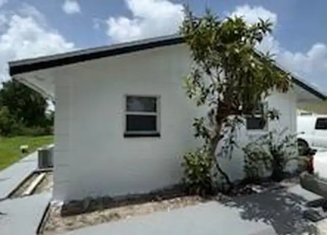 Property at 3342 Stella St, Fort Myers, FL, 33916, 2 beds, 1 bath, [object Object]