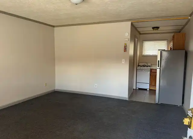 Property at 116 W Chestnut St Apt 4, Lancaster, OH, 43130, 0 beds, 1 bath, [object Object]