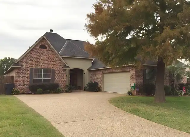 Property at 1624 Gentilly Dr, Shreveport, LA, 71105, 4 beds, 2 baths, [object Object]