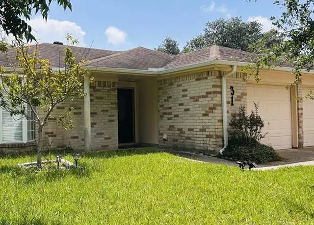 Property at 31 Back Bay Cir, Galveston, TX, 77551, 3 beds, 2 baths, [object Object]