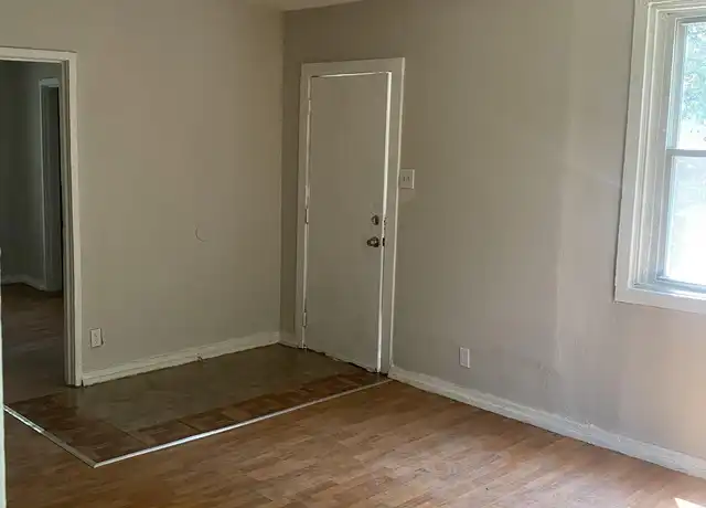 Property at 1901 SE Pennsylvania Ave Unit 3, Topeka, KS, 66607, 2 beds, 1 bath, [object Object]
