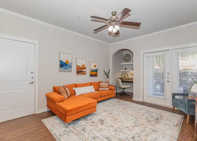 Photo of 1355 Ranch Pkwy, New Braunfels, TX 78130