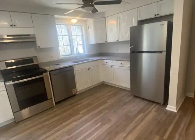 Property at 126 Centre St, Quincy, MA, 02169, 3 beds, 1 bath, [object Object]