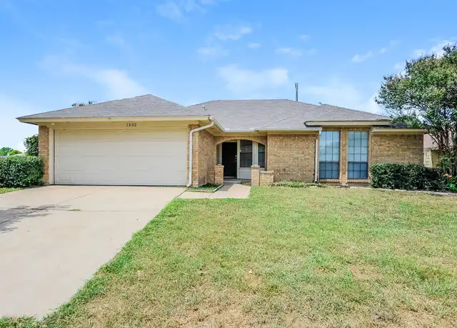 Property at 1532 Clarendon St, Fort Worth, TX, 76134, 3 beds, 2 baths, [object Object]