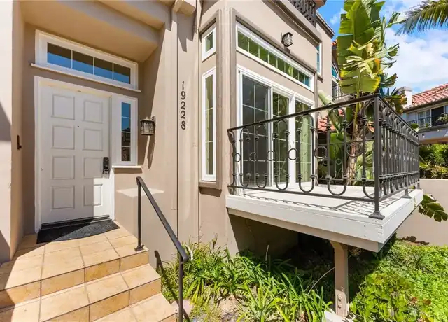 Property at 19228 Seabrook Ln, Huntington Beach, CA, 92648, 3 beds, 2.5 baths, [object Object]