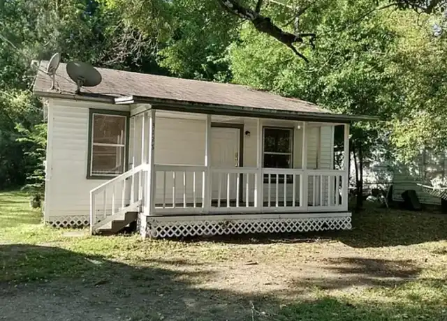 Property at 3126 Columbus Ave, Jacksonville, FL, 32254, 3 beds, 1 bath, [object Object]