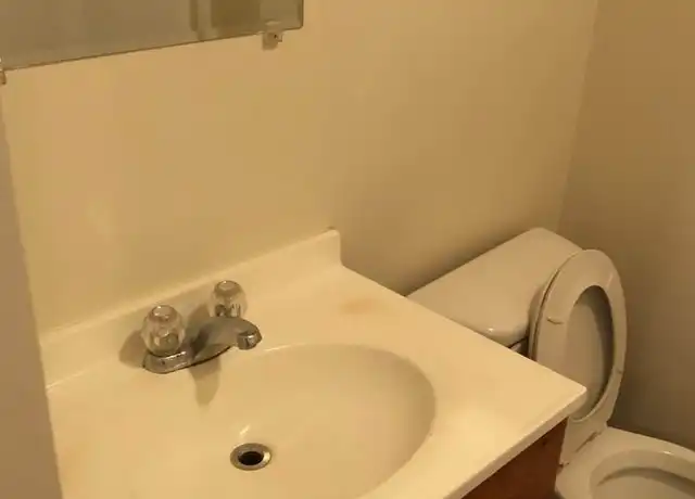 Property at 201 Aqueduct Dr Unit B-14, Richmond, KY, 40475, 1 bed, 1 bath, [object Object]