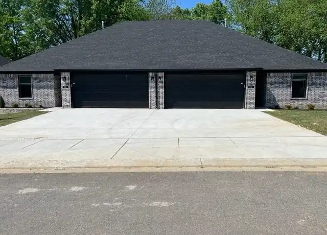 Property at 138 Ryder St, Gentry, AR, 72734, 3 beds, 2 baths, [object Object]