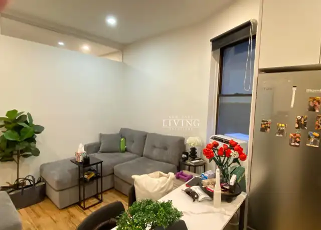Property at 110 9th Ave Unit 33k, New York, NY, 10011, 1 bed, 1 bath, [object Object]