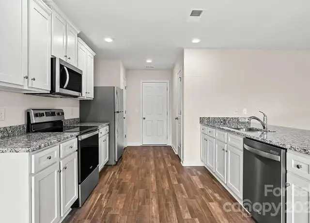 Property at 1104 Nia Rd, Charlotte, NC, 28215, 1 bed, 1 bath, [object Object]