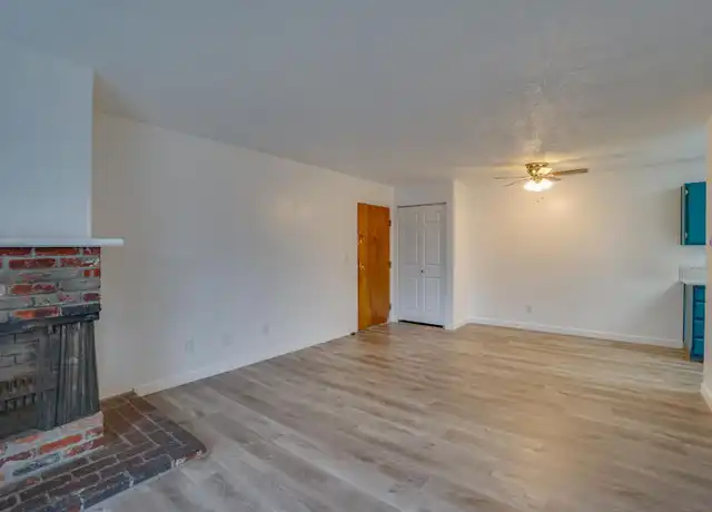 Property at 4875 SW Lombard Ave, Beaverton, OR, 97005, 2 beds, 1 bath, [object Object]