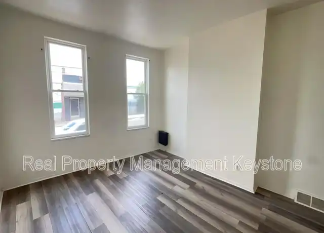 Property at 429 Island Ave Unit 1, McKees Rocks, PA, 15136, 1 bed, 1 bath, [object Object]