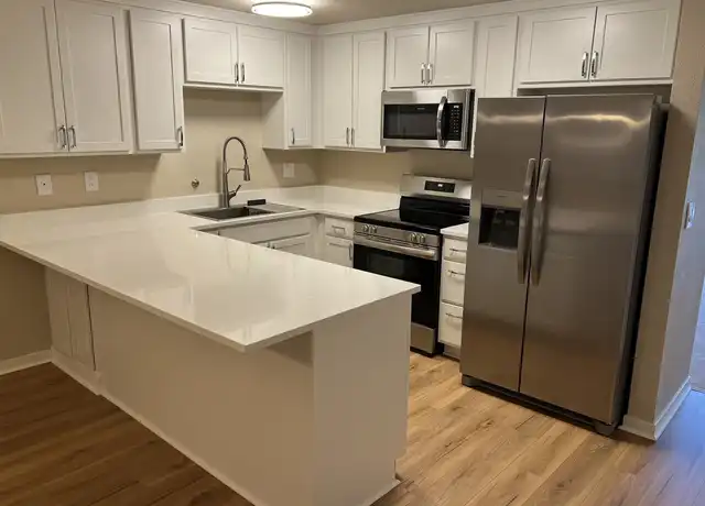Property at 2920 76th Ave SE #307, Mercer Island, WA, 98040, 1 bed, 1 bath, [object Object]