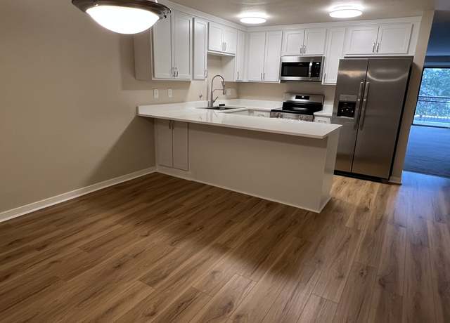 Photo of 2920 76th Ave SE #307, Mercer Island, WA 98040
