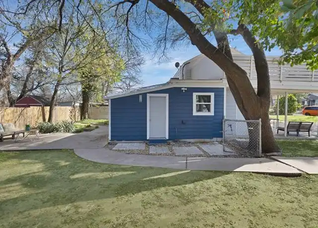 Property at 928 N Windomere Ave Unit B, Dallas, TX, 75208, 1 bed, 1 bath, [object Object]
