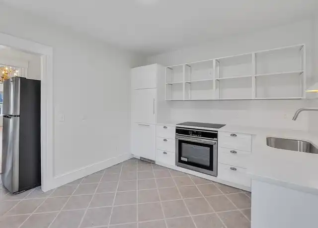 Property at 31 Justin Rd Unit 2, Boston, MA, 02135, 5 beds, 2 baths, [object Object]