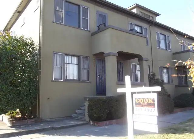 Property at 2726 T St Unit 2726, Sacramento, CA, 95816, 1 bed, 1 bath, [object Object]