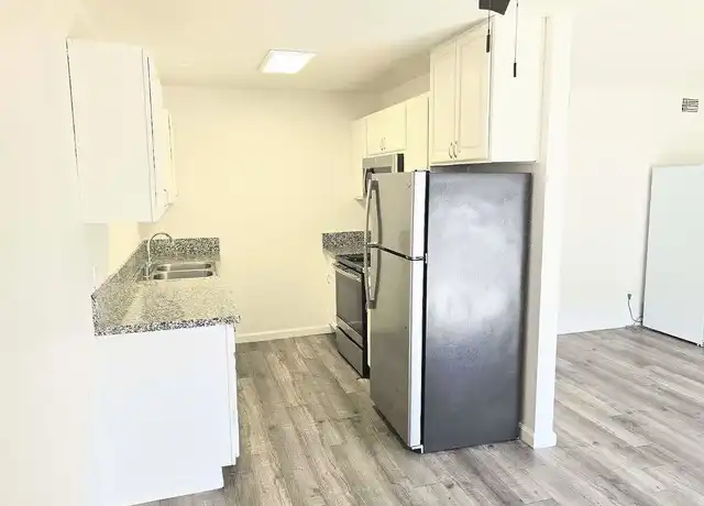 Property at Amberwood Apartments - 5306 El Camino Ave, Carmichael, CA, 95608, 2 beds, 1 bath, [object Object]
