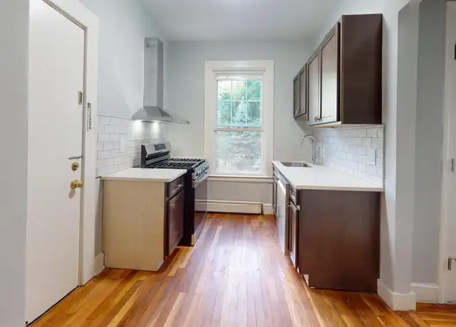 Property at 28 Avon St Unit 6, New Haven, CT, 06511, 2 beds, 1 bath, [object Object]