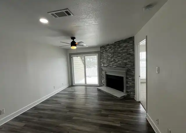 Property at 18800 Egret Bay Blvd #117, Houston, TX, 77058, 2 beds, 2 baths, [object Object]