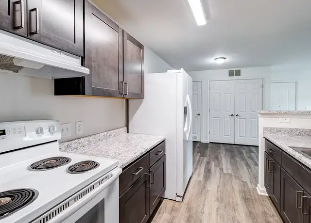 Photo of 674 Summer Day Ct, Newport News, VA 23601