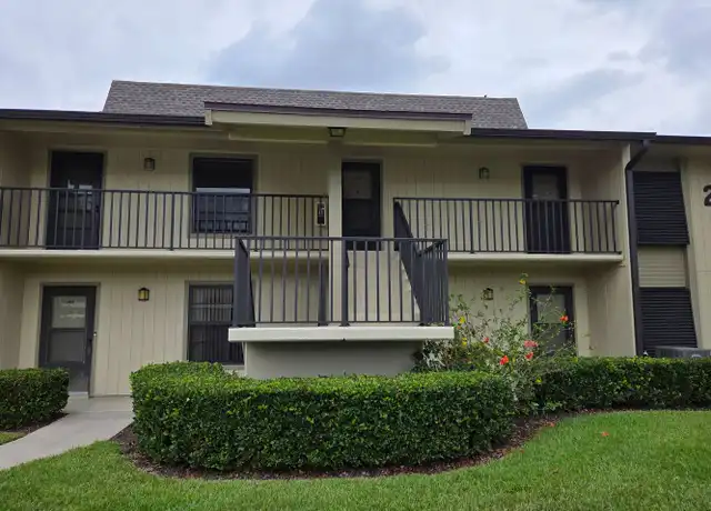 Property at 21 Plantation Dr, Vero Beach, FL, 32966, 2 beds, 2 baths, [object Object]