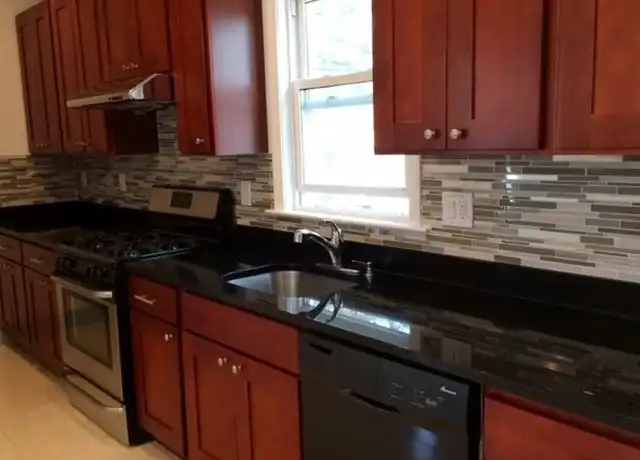 Property at 81 Mount Vernon St Unit 2, Somerville, MA, 02145, 5 beds, 2 baths, [object Object]