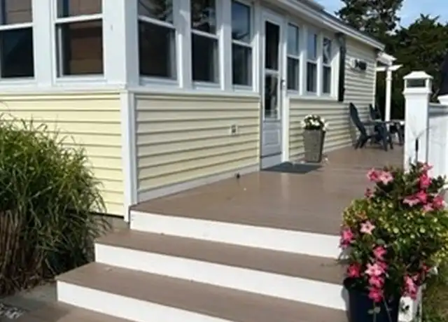 Property at 6 78th St Unit B, Newburyport, MA, 01950, 1 bed, 1 bath, [object Object]
