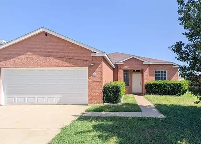 Property at 809 White Dove Dr, Arlington, TX, 76017, 4 beds, 2 baths, [object Object]