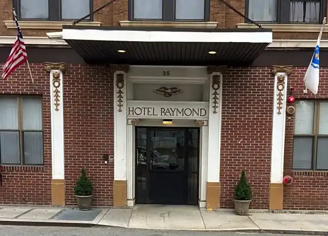 Property at 35 Day St Unit 103, Fitchburg, MA, 01420, 3 beds, 1 bath, [object Object]