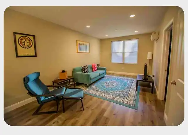 Property at 140 Pearl St Unit 33, Chelsea, MA, 02150, 1 bed, 1 bath, [object Object]
