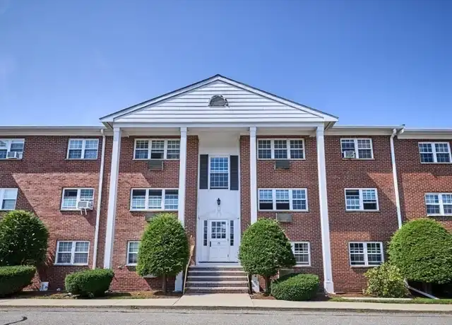 Property at 15 Old Colony Ln #7, Arlington, MA, 02476, 1 bed, 1 bath, [object Object]