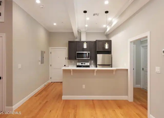 Property at 14 W Front St Unit 2F, Red Bank, NJ, 07701, 1 bed, 1 bath, [object Object]